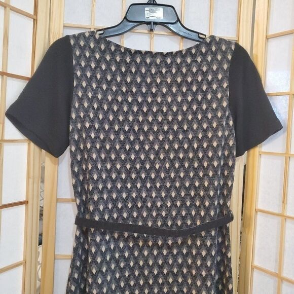 Yumi Diamond Print Belted Dress Sz 2/4 - Picture 3 of 8